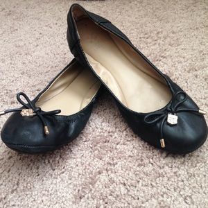 Vince Camuto Black Leather Ballet Flats Size 8